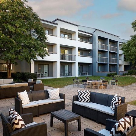 Courtyard By Marriott Fairfax Fair Oaks Hotel Ngoại thất bức ảnh