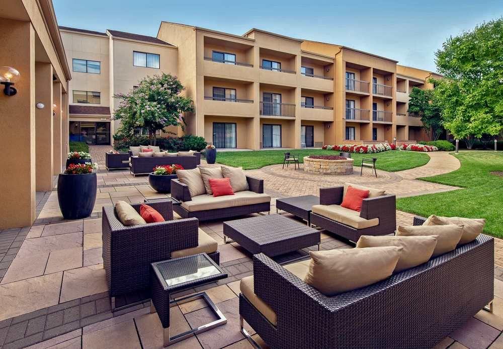 Courtyard By Marriott Fairfax Fair Oaks Hotel Ngoại thất bức ảnh