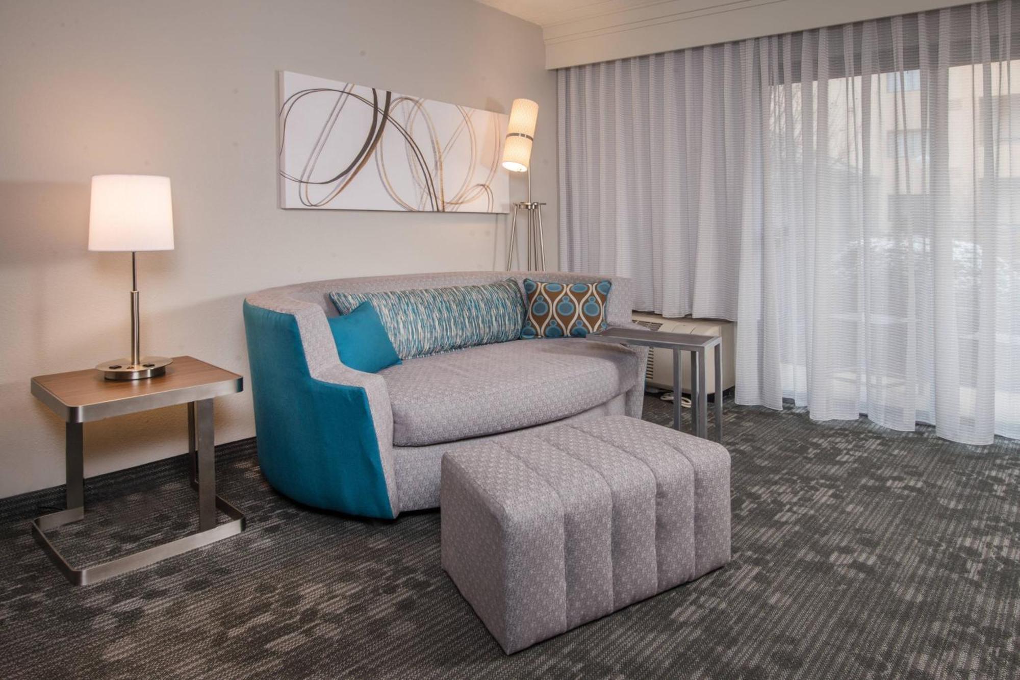 Courtyard By Marriott Fairfax Fair Oaks Hotel Ngoại thất bức ảnh